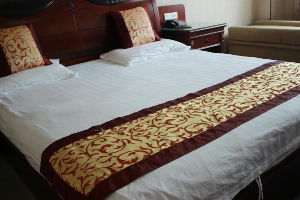 Taizhou Taishan Business Hotel Room photo